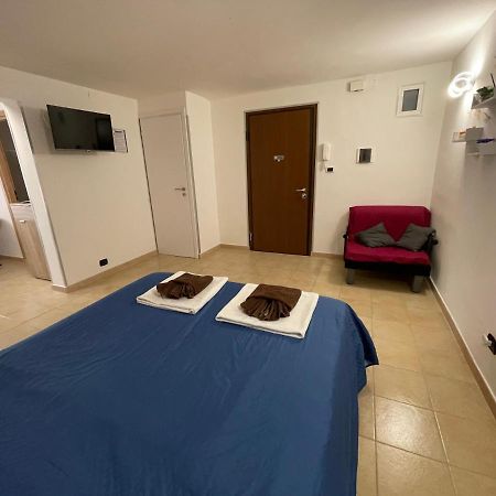 Apartamento Blanda House Tarento Exterior foto
